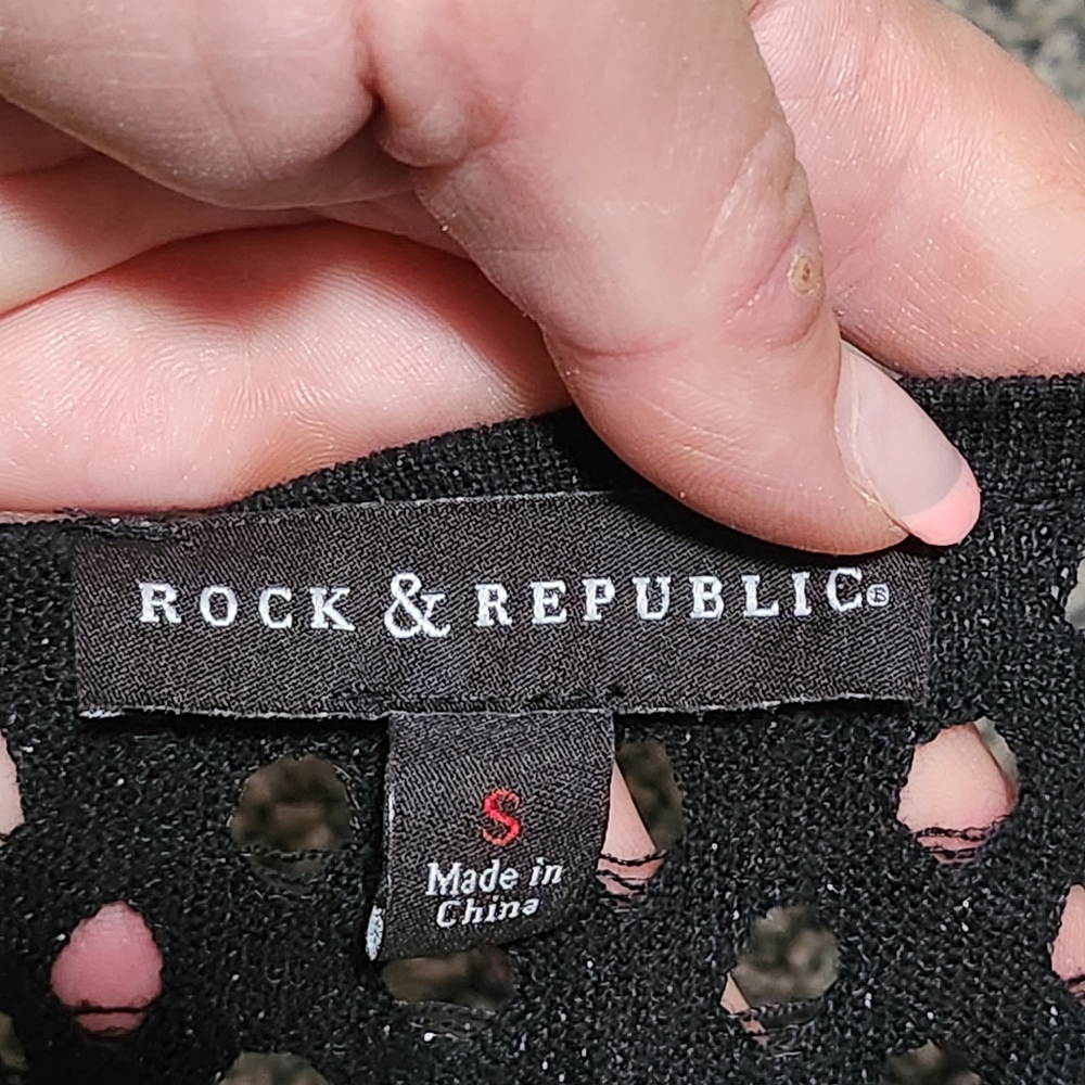 ROCK & REPUBLIC Black Metallic Open Knit Sweater Womens Small Long Sleeve Goth - Picture 4 of 11